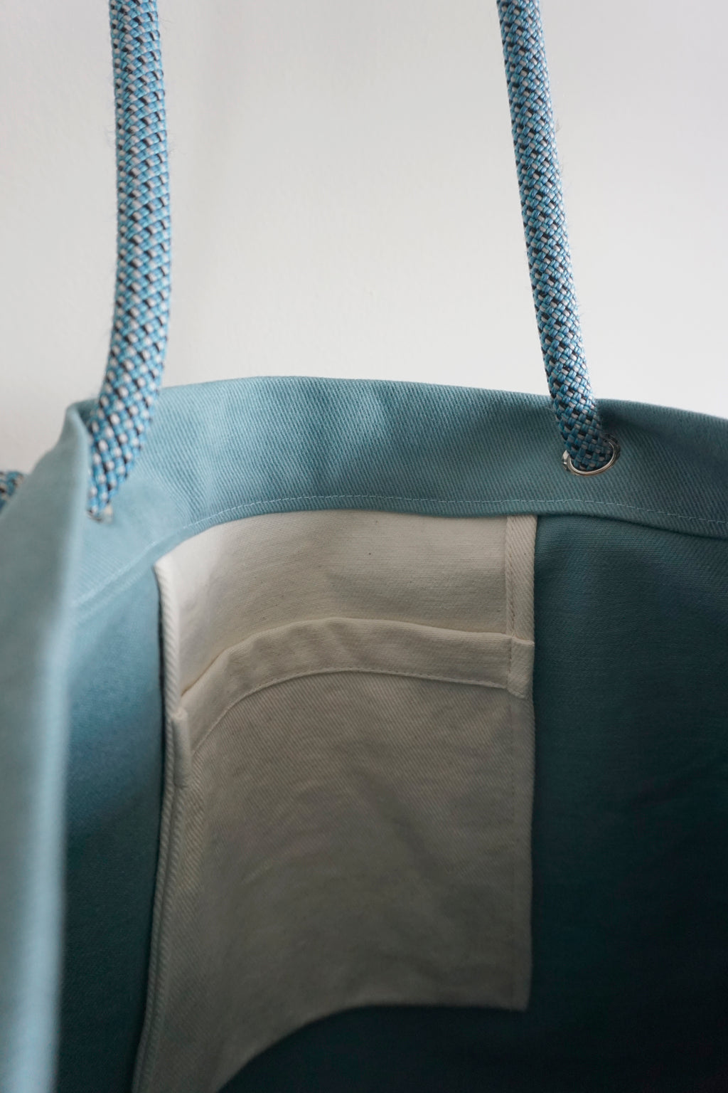 Ayva Tote - Light Blue