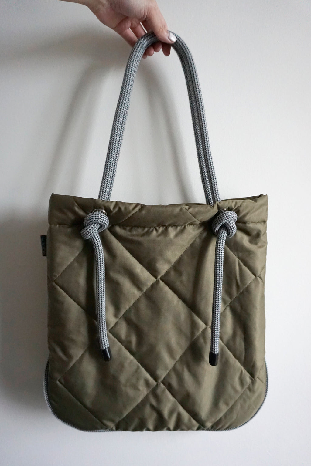 Ayva Tote - Puffy Olive