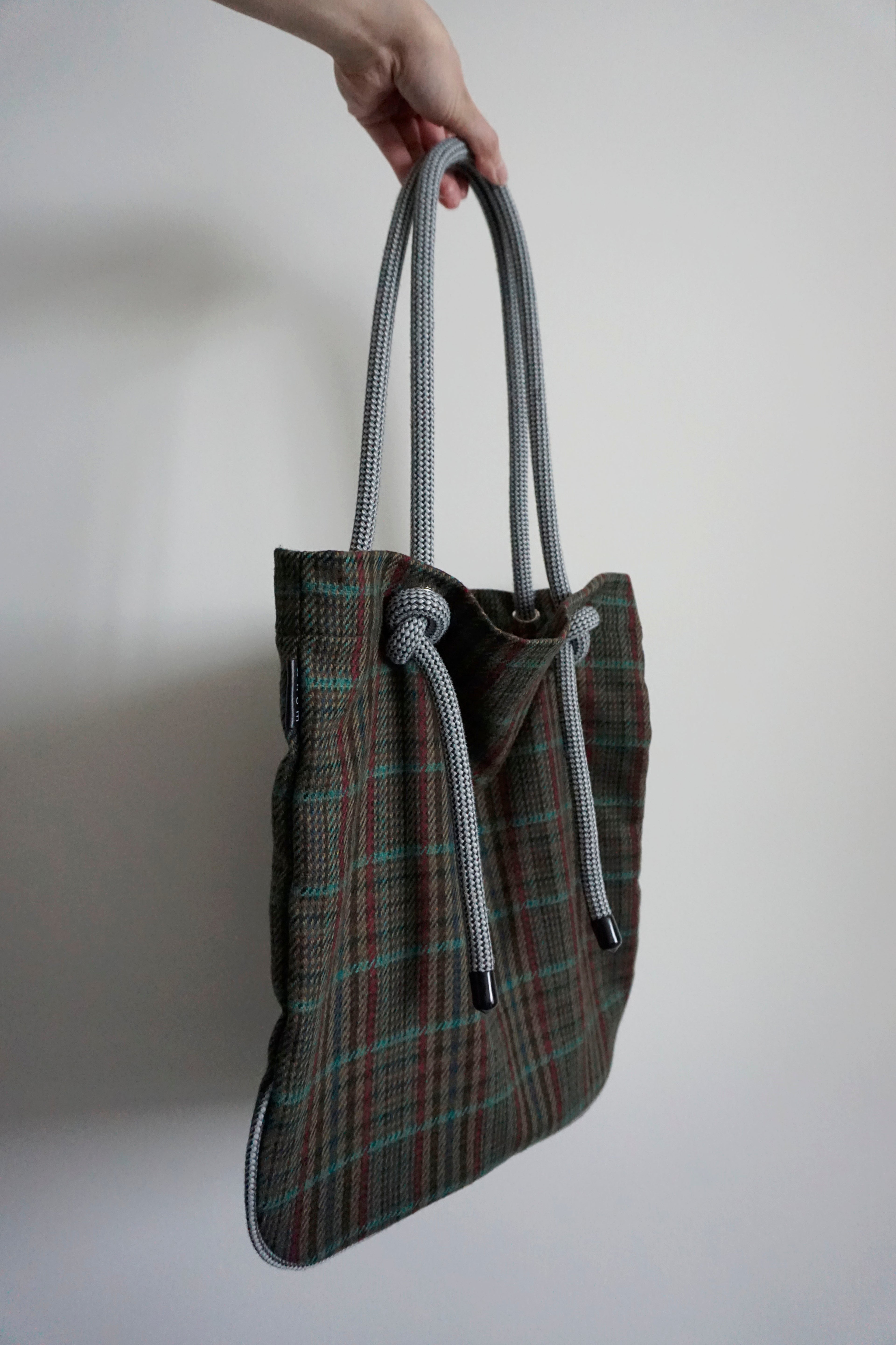 Ayva Tote - Dark Plaid