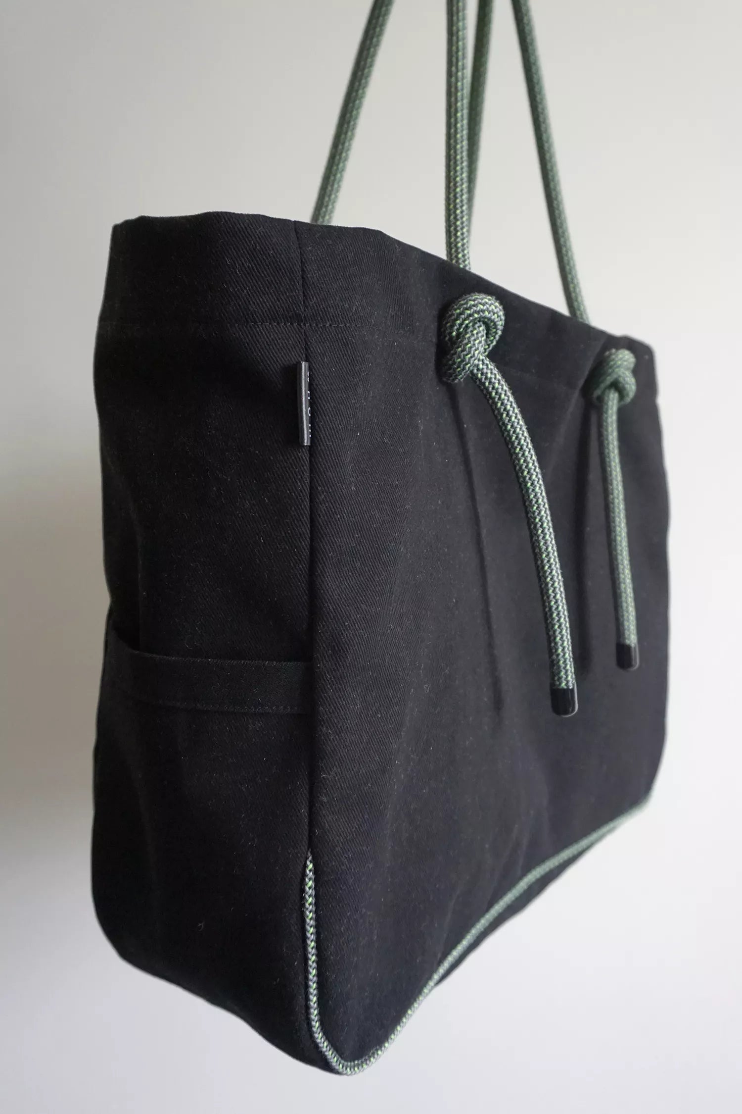 Kase Tote - Black Green