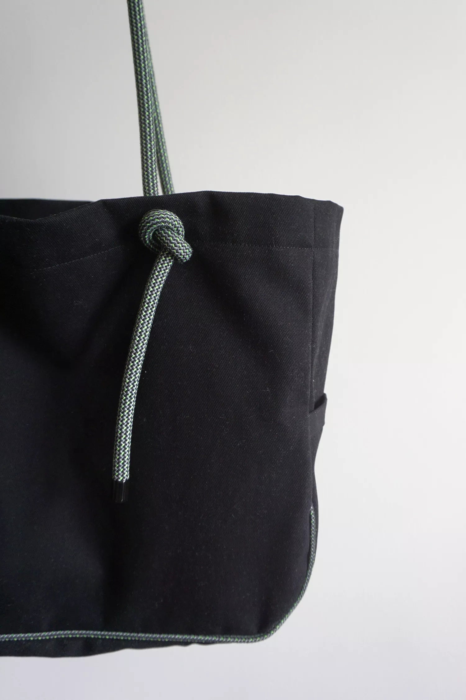 Kase Tote - Black Green