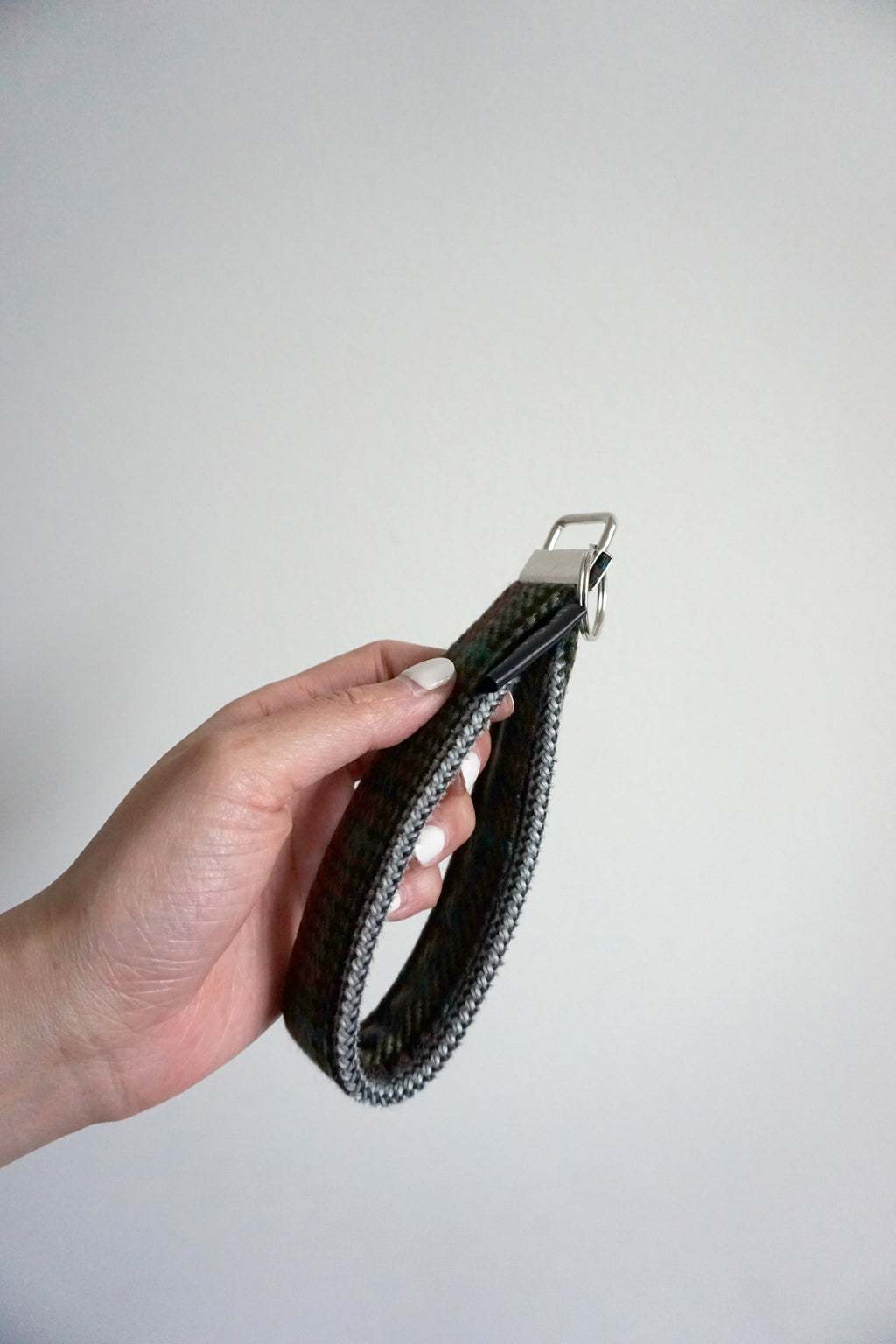 Arya Wristlet Keychain - Dark Plaid