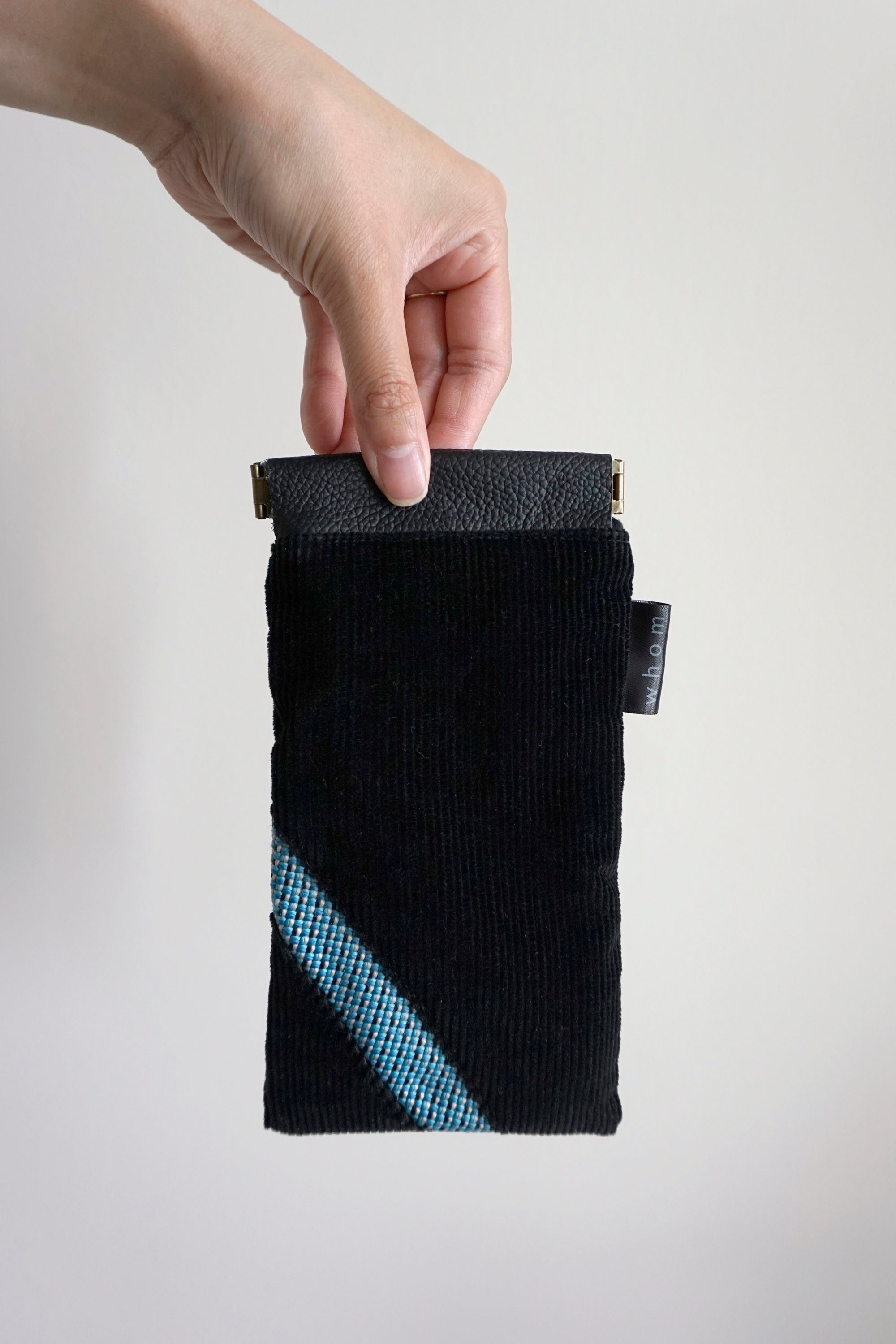 Sawyer Flex Pouch - Black Blue