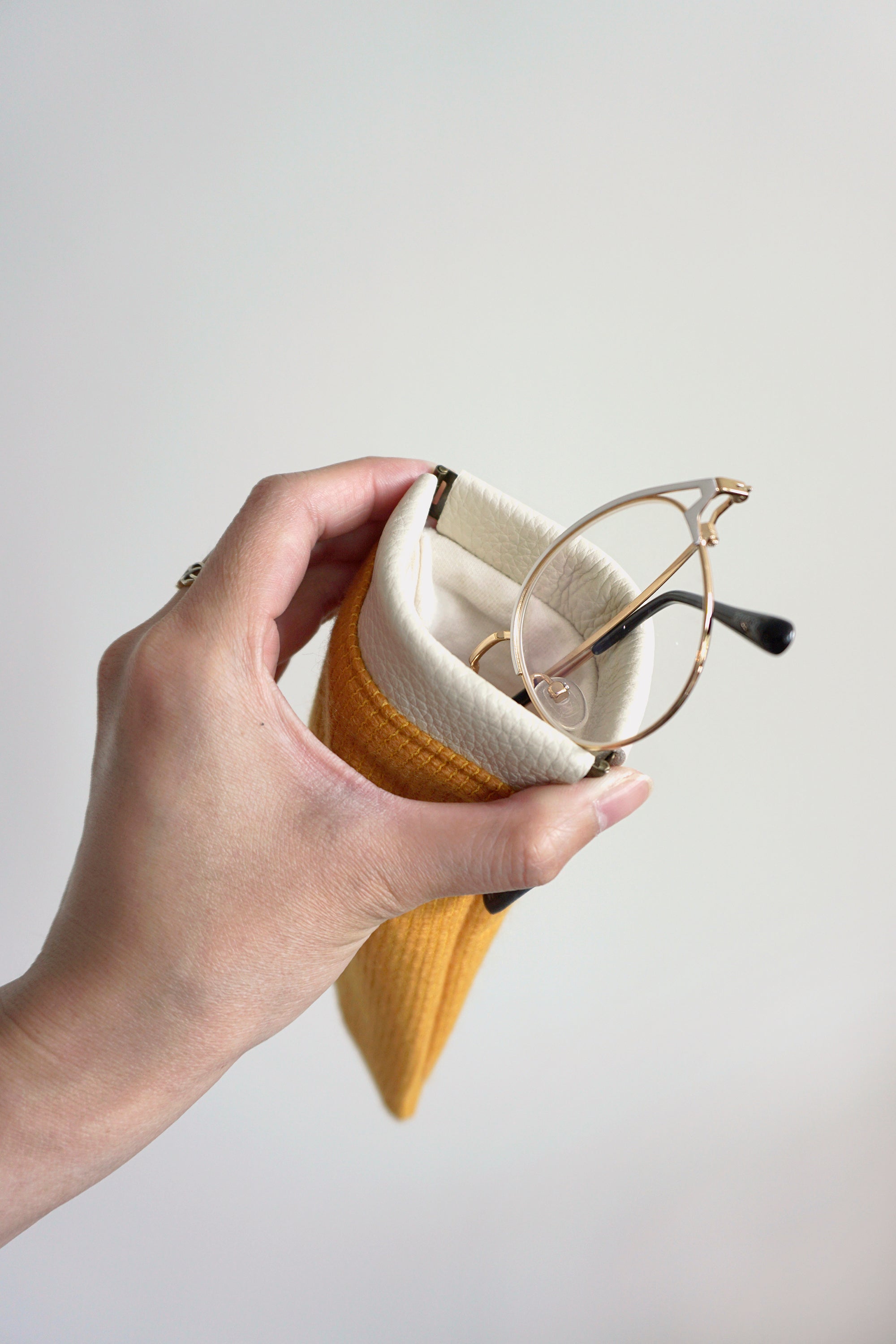 Sawyer Flex Pouch - Light Orange